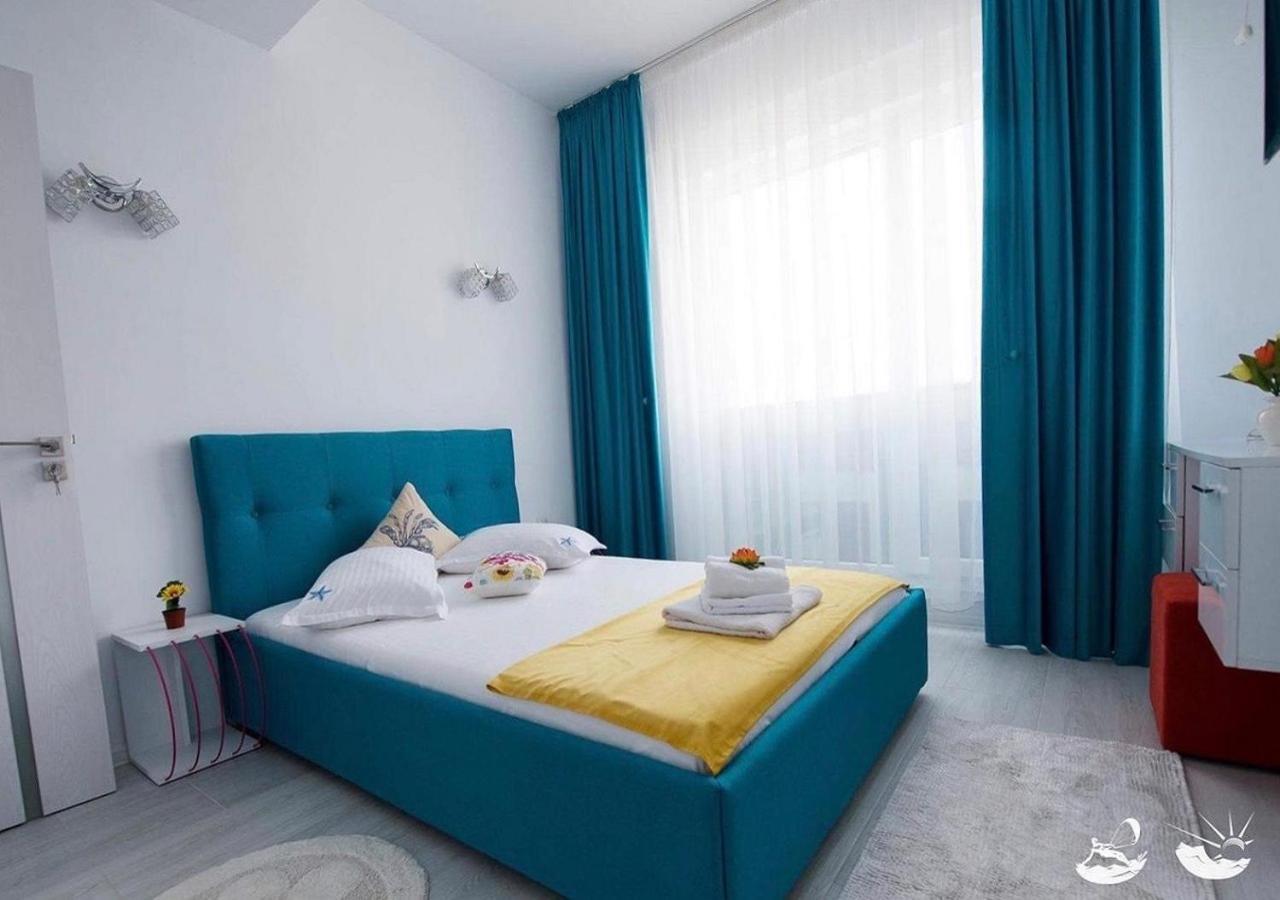 Apartel Joy นาโวดาริ ภายนอก รูปภาพ